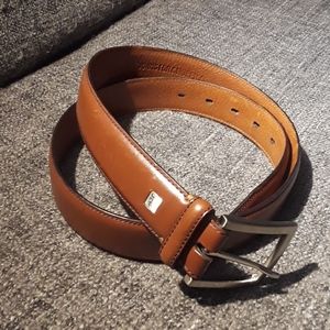Johnston & Murphy Dress Belt. Good condition